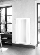 Radiateur vertical troit eau chaude