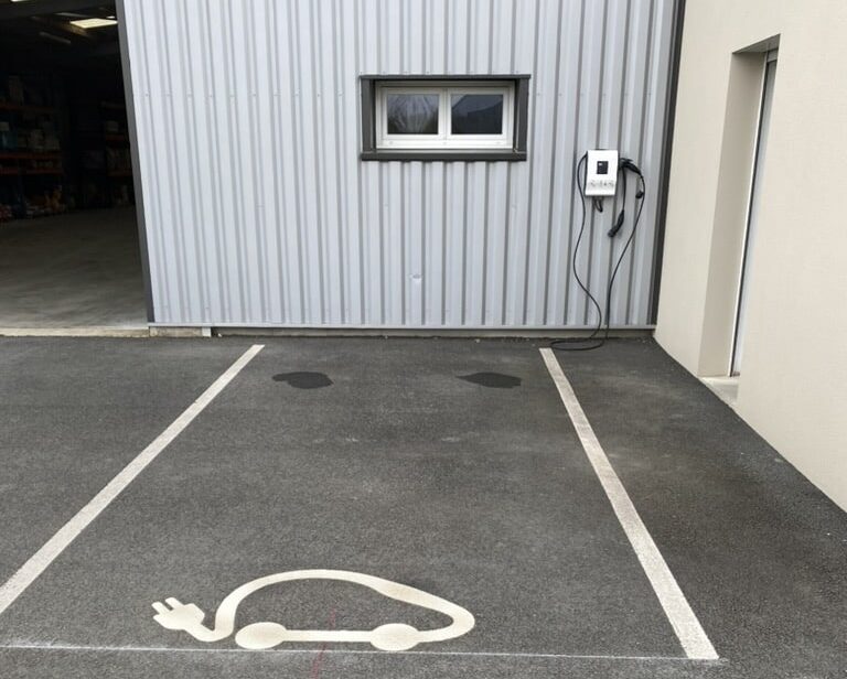 3211a239 7b94 4030 9bb8 cba66225a8f2 1 105 c